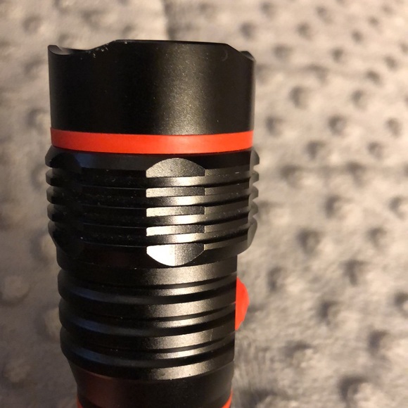 EdisonBright Nebo Slyde 250 Lumen LED Flashlight/Worklight 6156  NWT - Picture 10 of 13